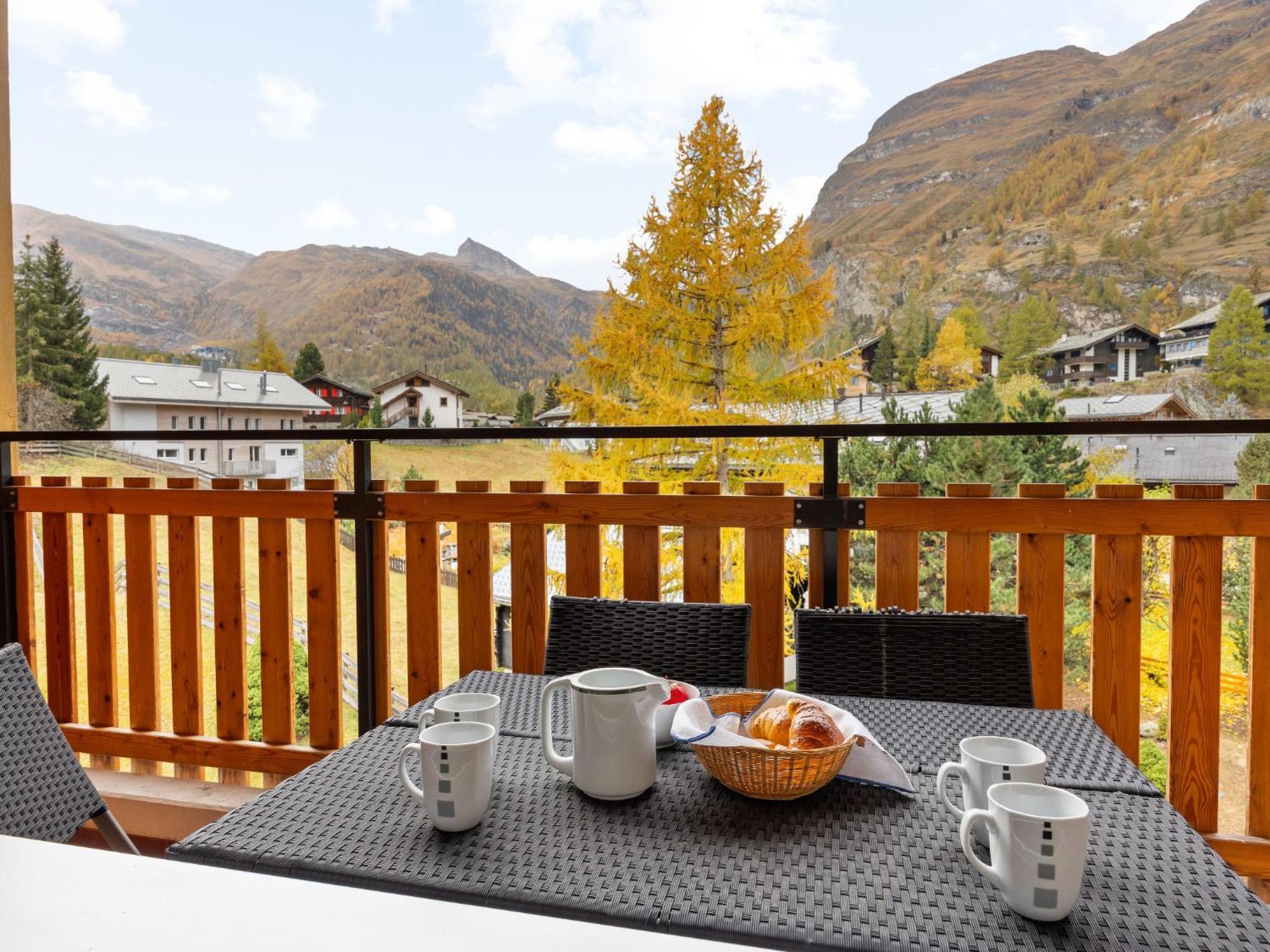 Apartment Silence-1 By Interhome Zermatt Bagian luar foto