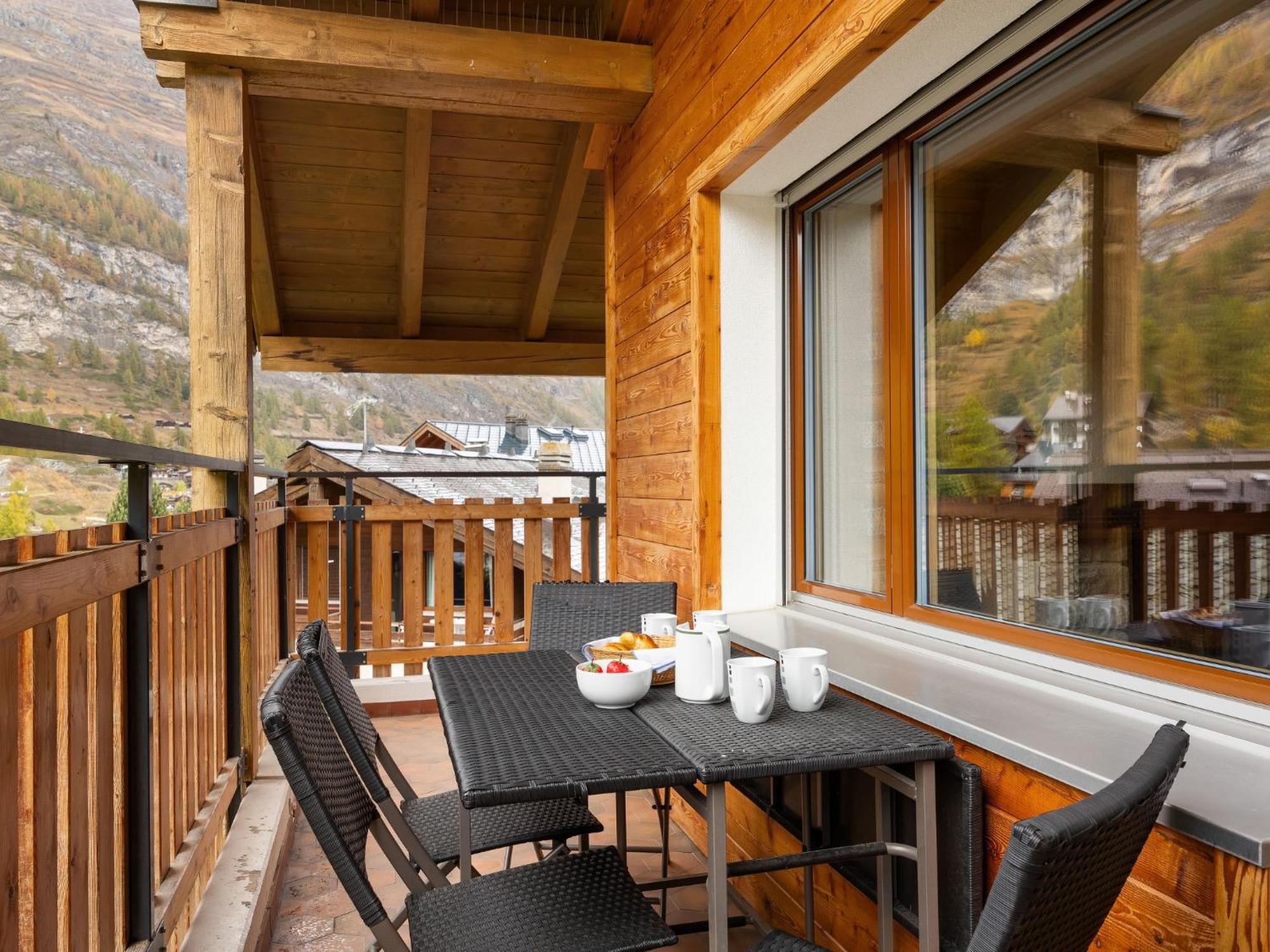Apartment Silence-1 By Interhome Zermatt Bagian luar foto