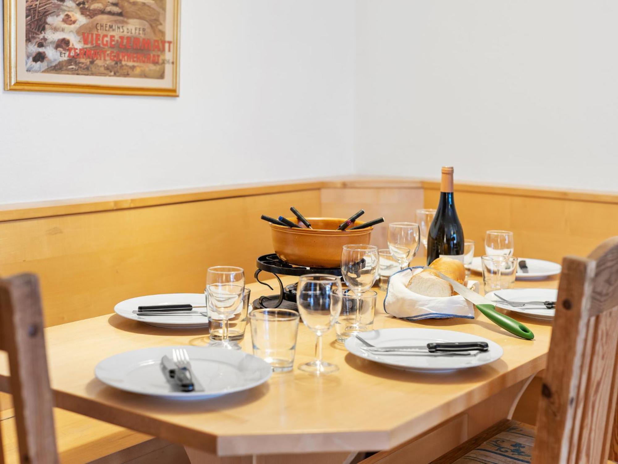 Apartment Silence-1 By Interhome Zermatt Bagian luar foto
